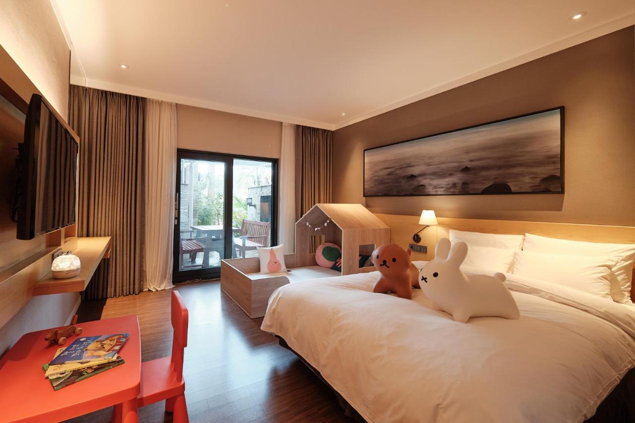 The Suites Hotel Jeju Seogwipo Extérieur photo